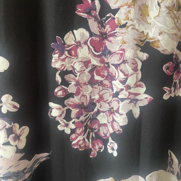 Short sleeve maxi dress. - Picture 2 of 3